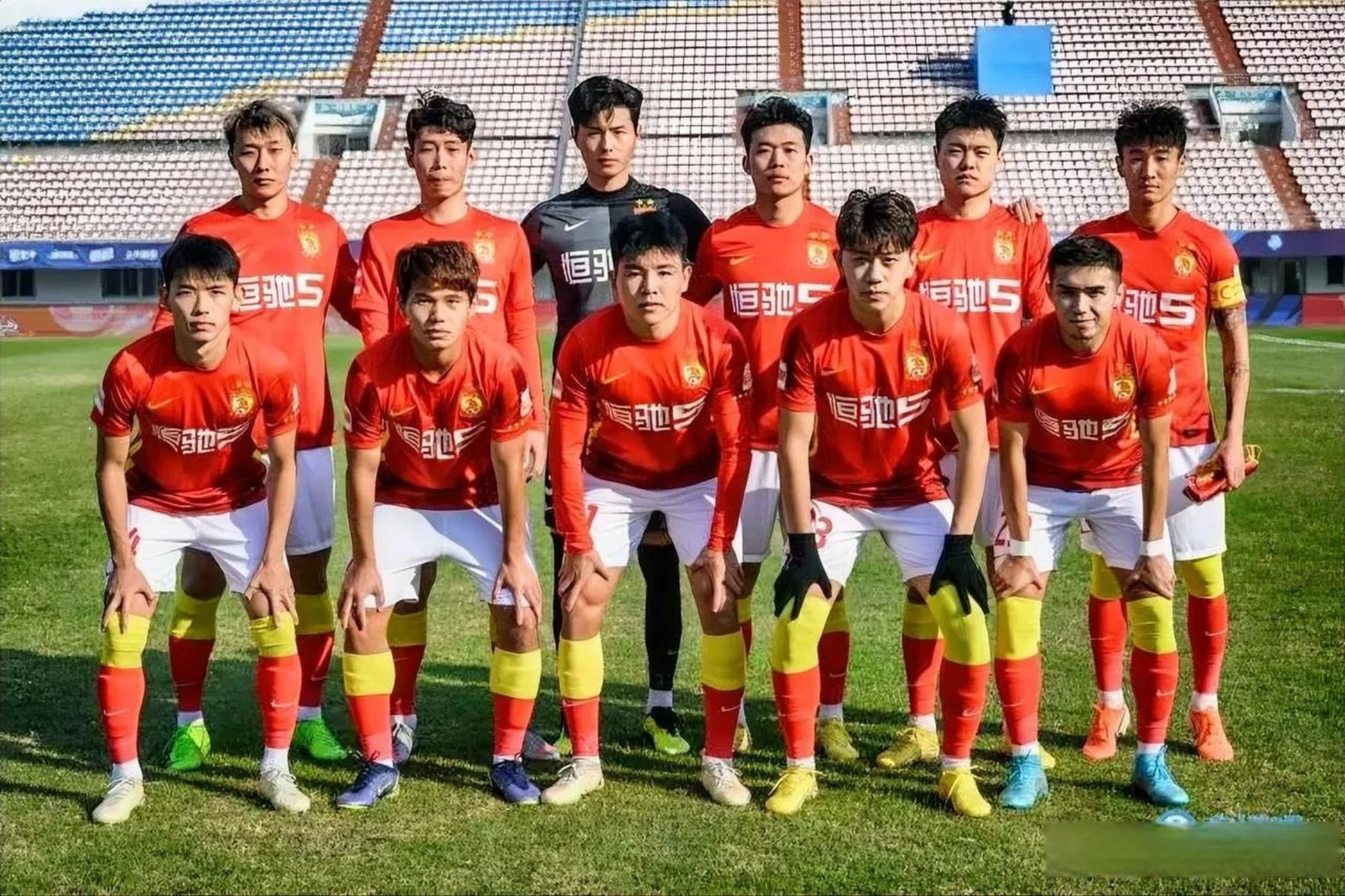 广州队球员发挥火热,奏响胜利乐章的简单介绍 广州队球员发挥火热,奏响胜利乐章的简单介绍