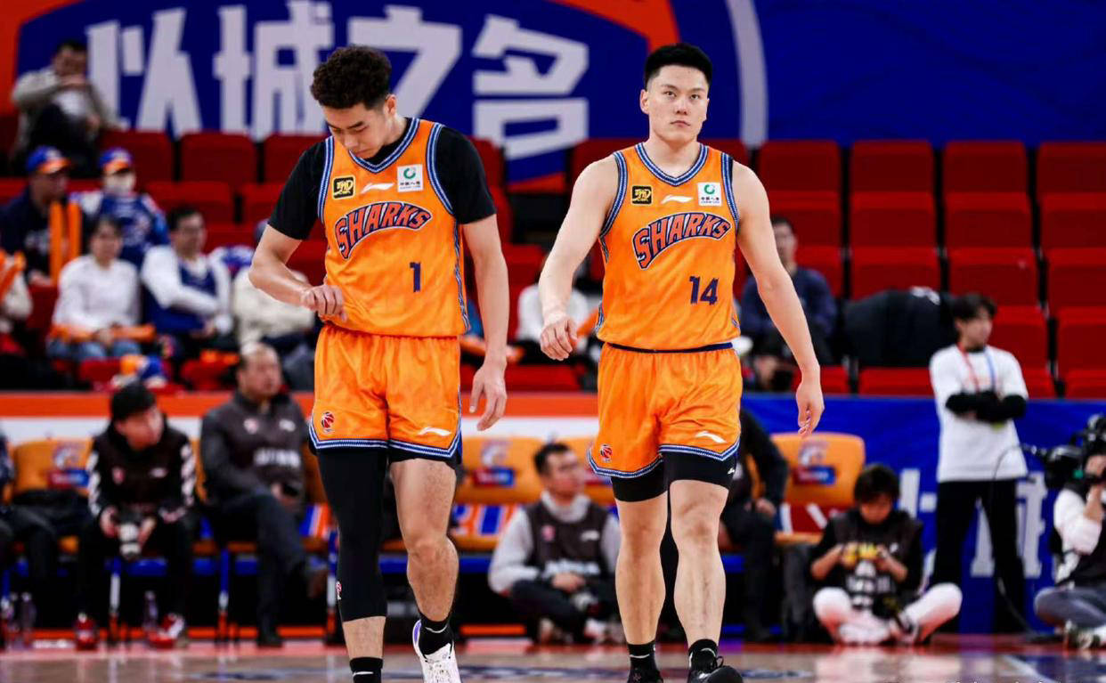 关于浙江男篮全力争胜，勇者无敌展示团队实力的信息