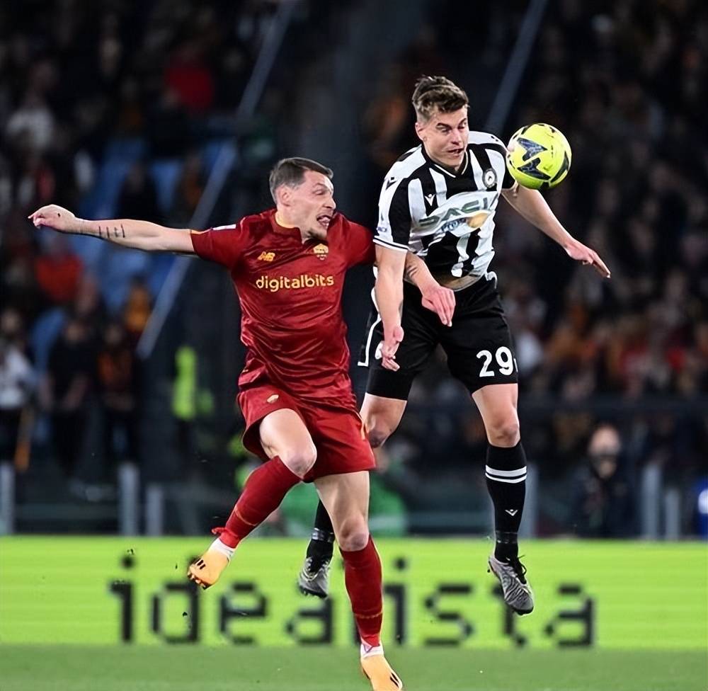 意甲联赛掀起新一轮热潮,球迷热情不减 意甲联赛掀起新一轮热潮,球迷热情不减