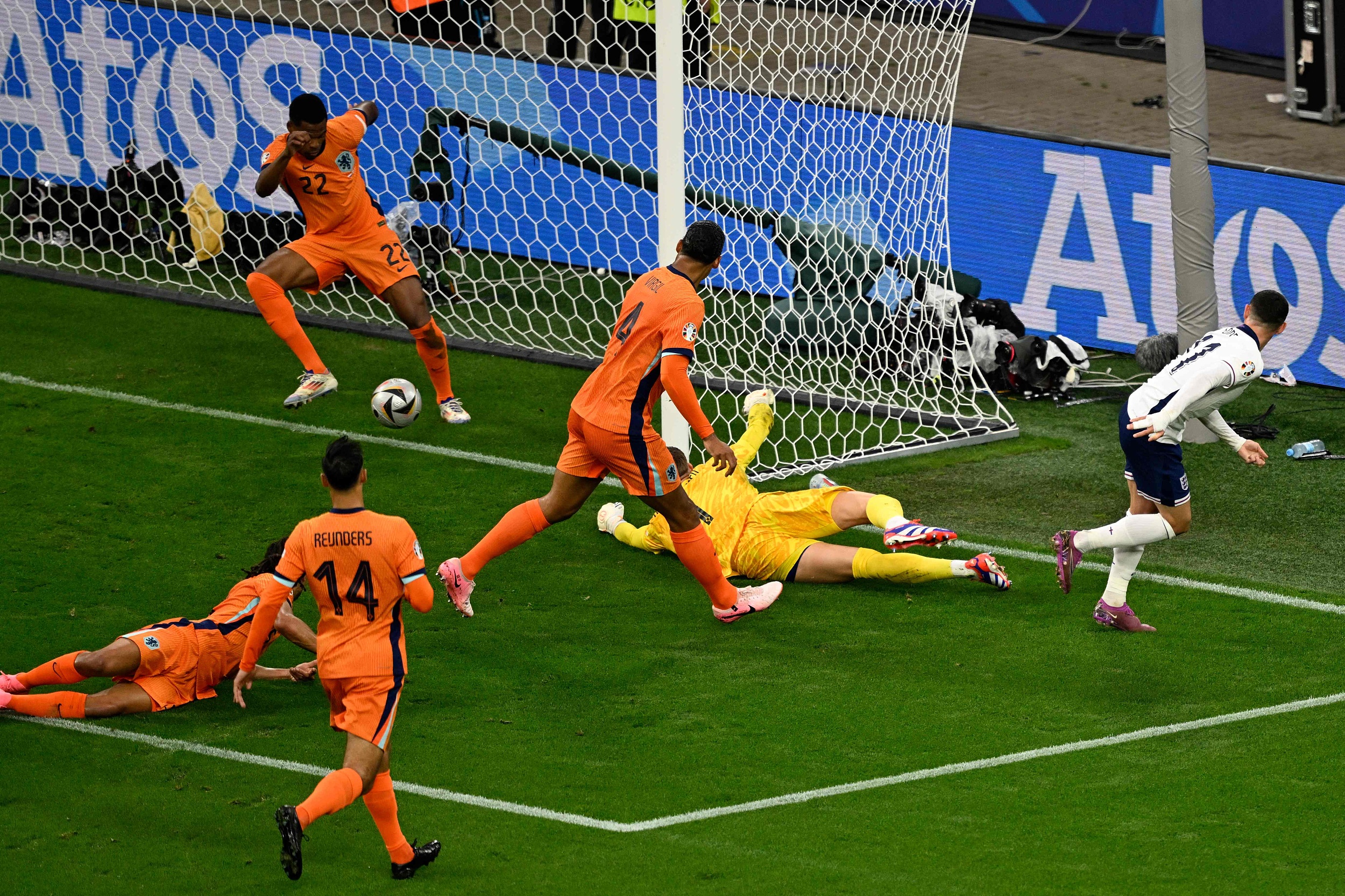 英格兰国家队斩获欧国联小组赛全胜 英格兰国家队斩获欧国联小组赛全胜