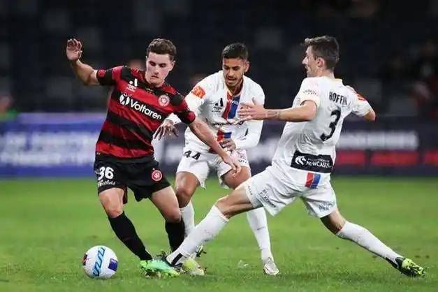 金年会app下载-包含意甲球场上演绝地反击，千钧一发的词条