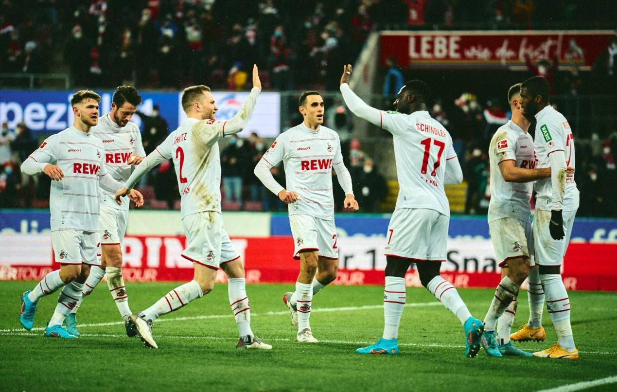 斯图加特在主场失利,难以应对对手反扑 斯图加特在主场失利,难以应对对手反扑