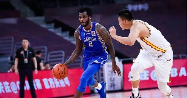 赛场上演绝杀好戏,球队成功逆袭翻盘 赛场上演绝杀好戏,球队成功逆袭翻盘