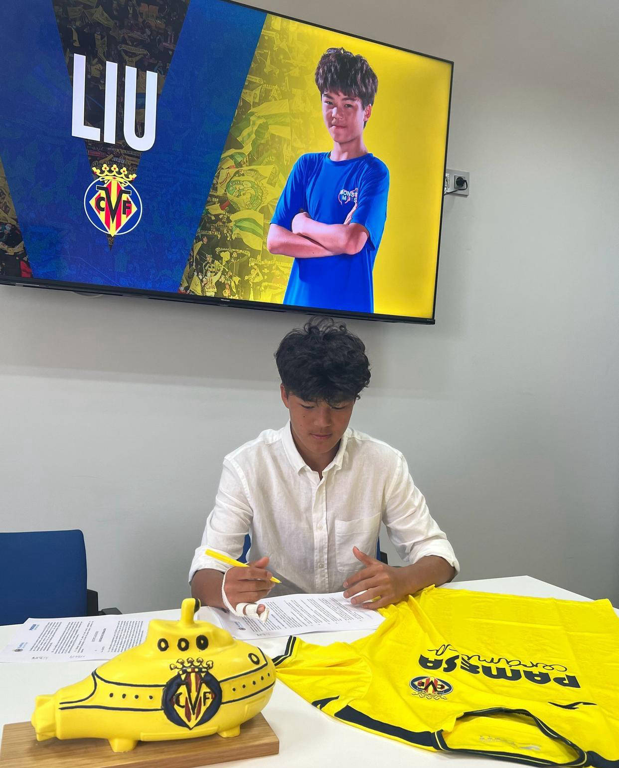 比利亚雷亚尔遭遇客场惨败,战绩不佳 比利亚雷亚尔遭遇客场惨败,战绩不佳