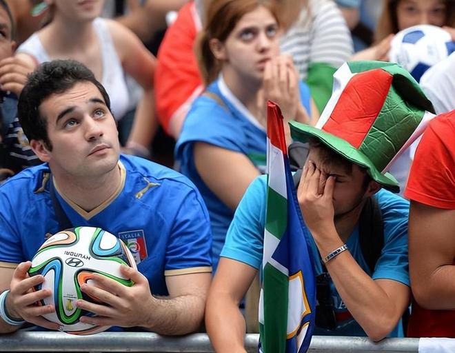 金年会app下载-关于欧洲足球壮观开赛，观众席一片火热支持的信息