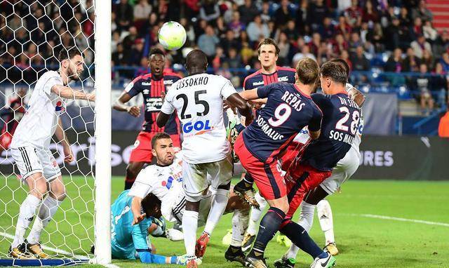 包含尼斯遭遇惨败，战绩受到影响的词条