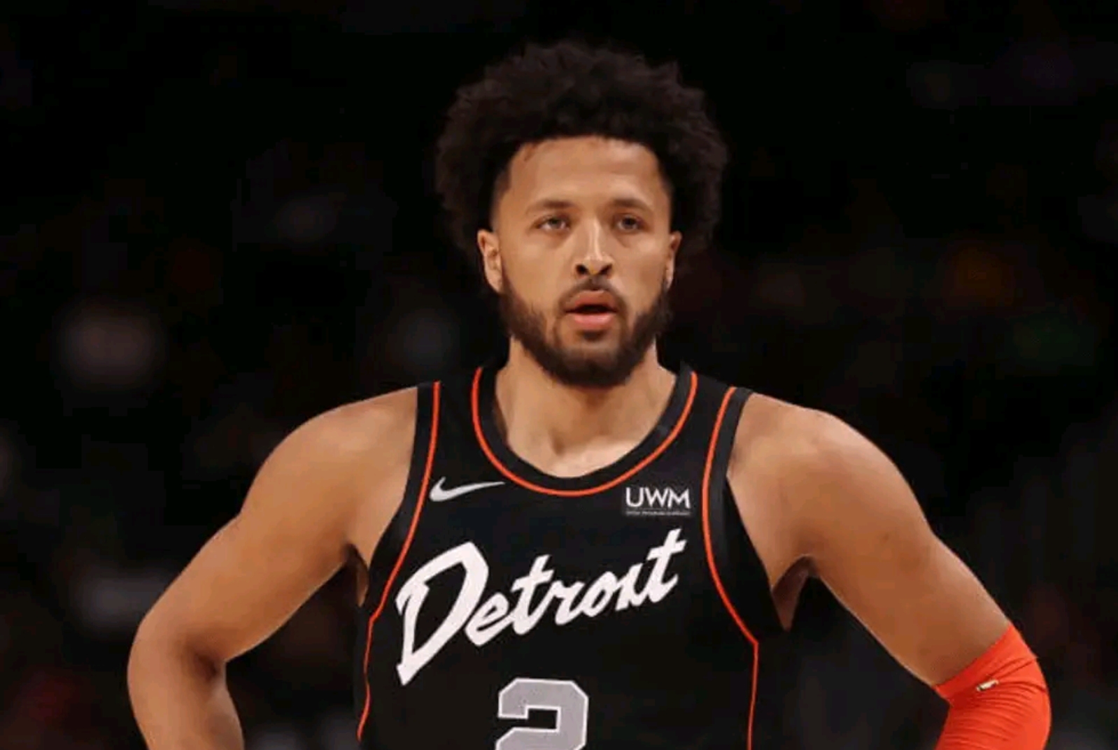 JNH体育-活塞对抗热火，胜负悬念令人期待的简单介绍