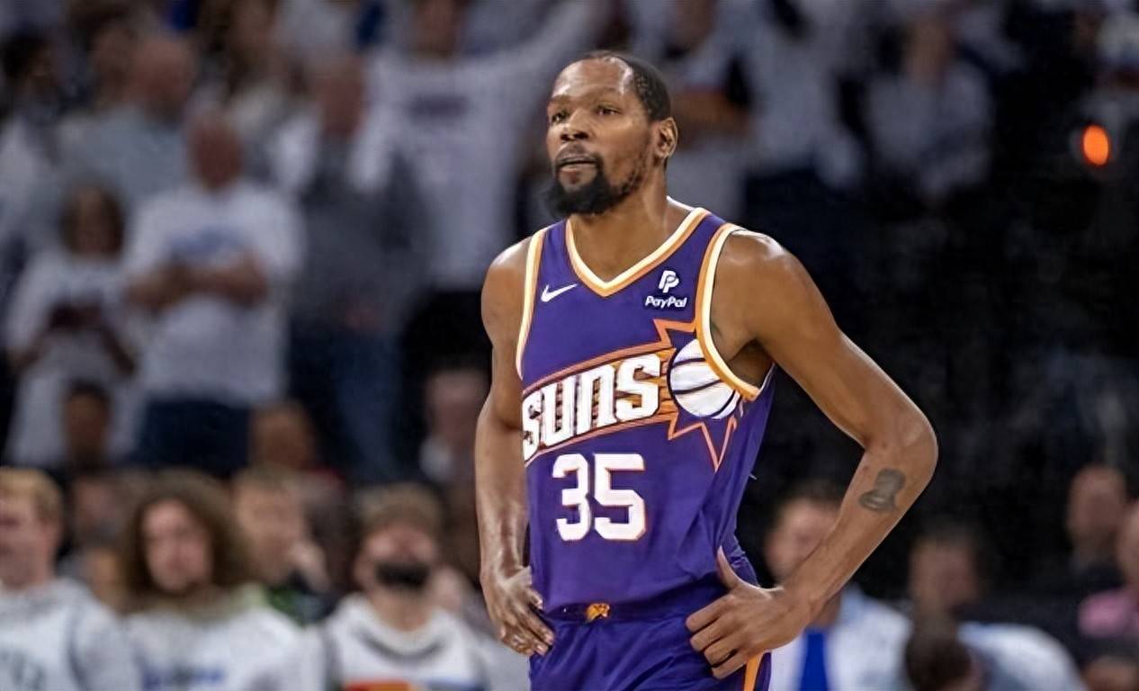 金年会网址-篮网客场险胜独行侠，杜兰特称赞球队表现