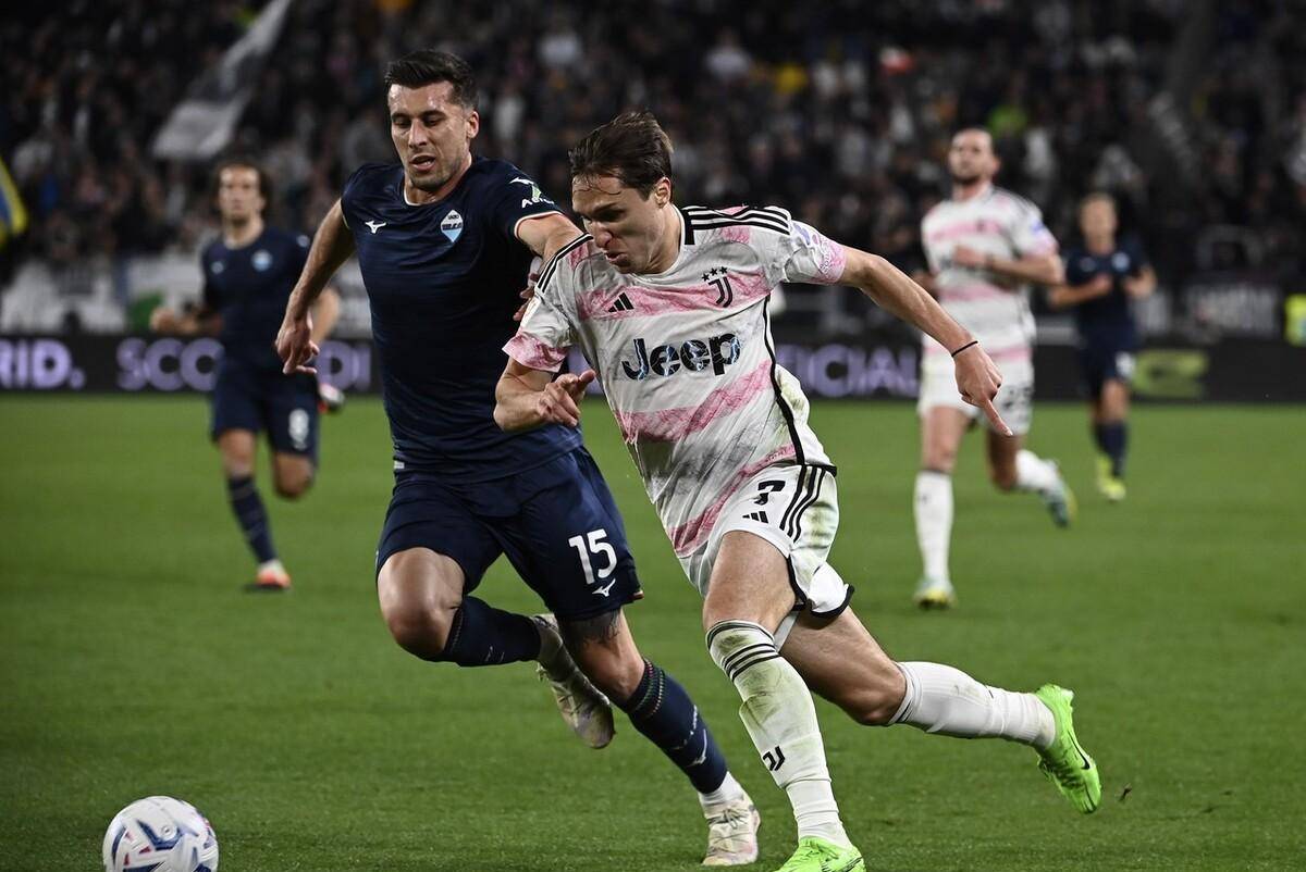 jinnianhui-包含雷恩队员展示备战国际赛事精神的词条