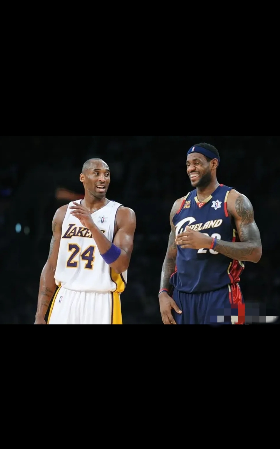 JNH体育-篮球名将再相聚，NBA传奇巨星球场重逢的简单介绍