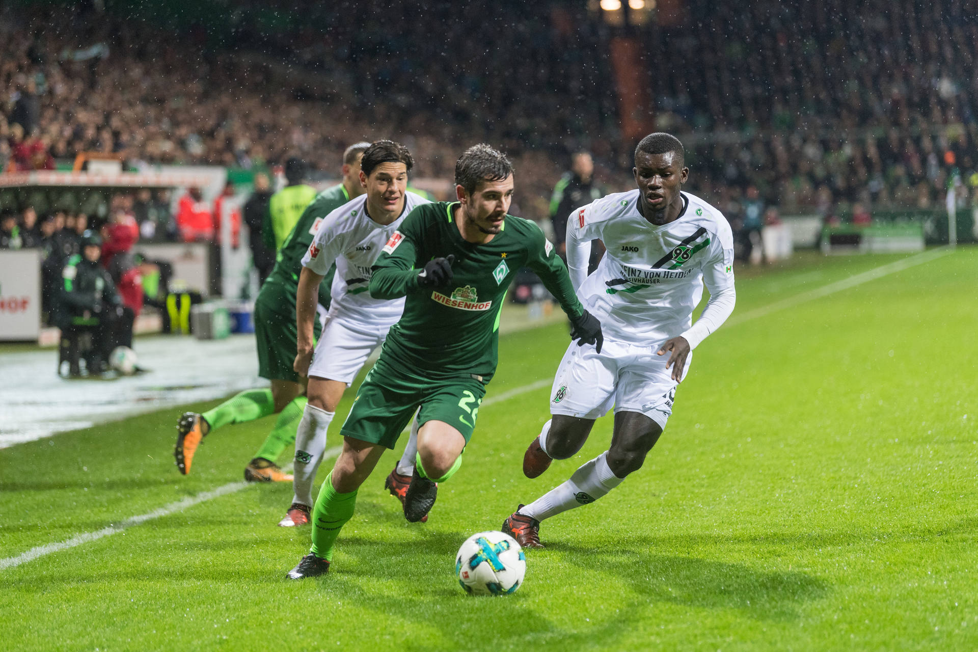 不莱梅球队连胜连胜,冲刺联赛榜首的简单介绍 不莱梅球队连胜连胜,冲刺联赛榜首的简单介绍