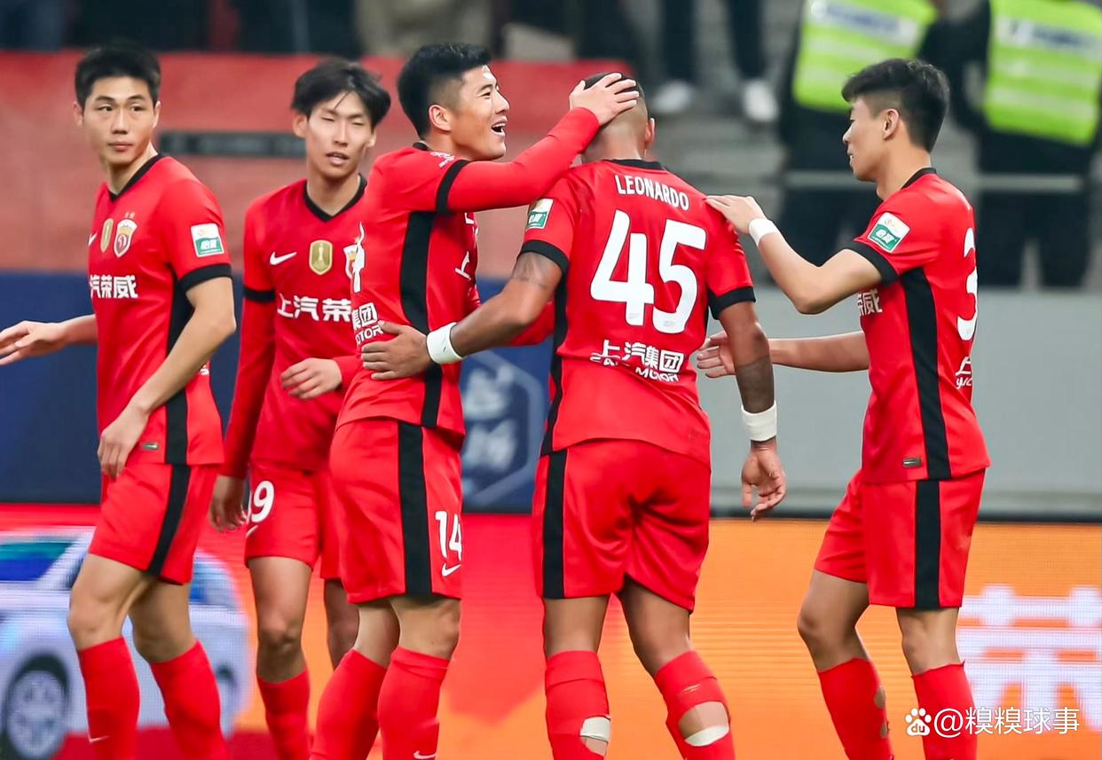 包含上港主场胜建业，连胜势头不减的词条