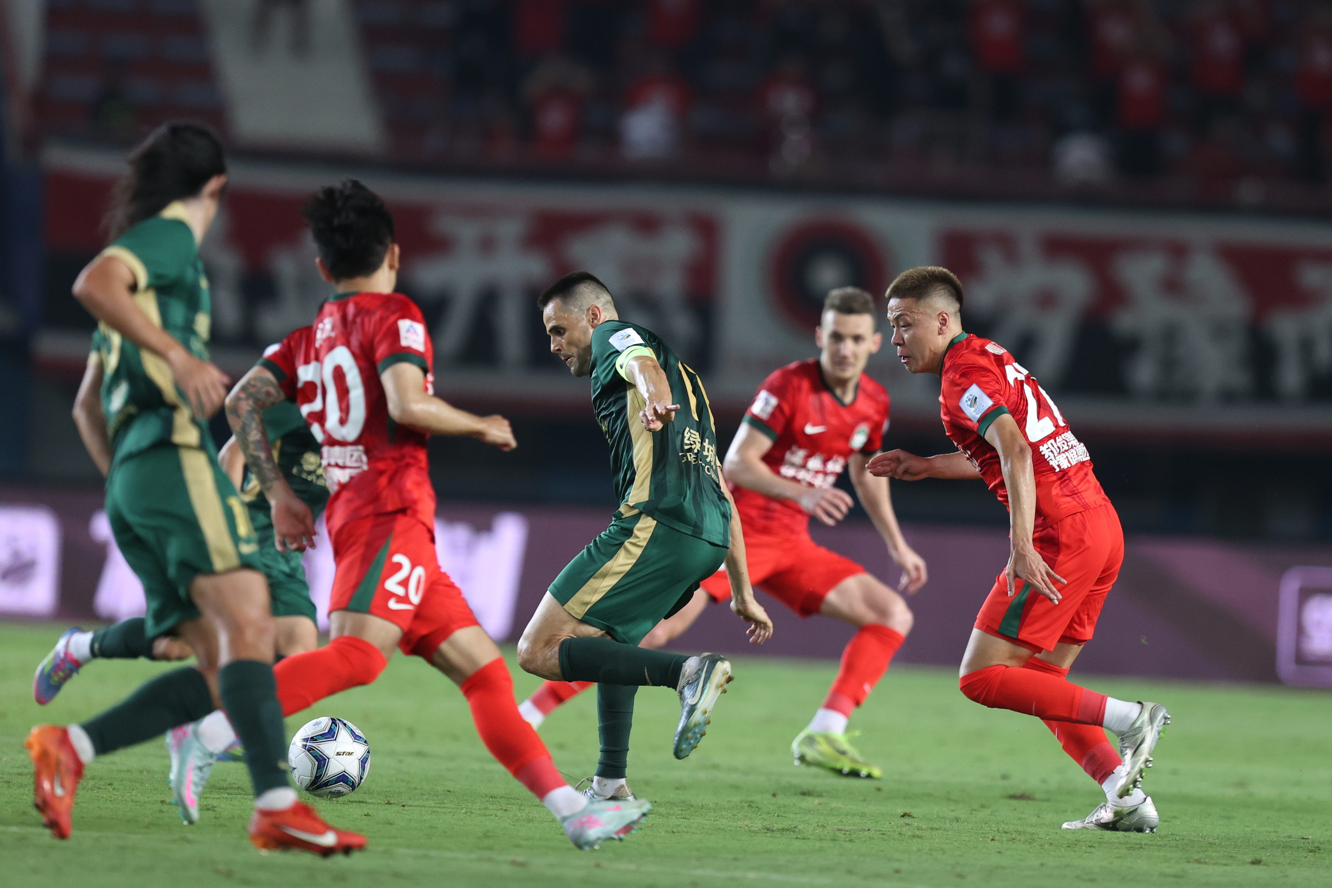 AC米兰淘汰那不勒斯,挺进八强 AC米兰淘汰那不勒斯,挺进八强