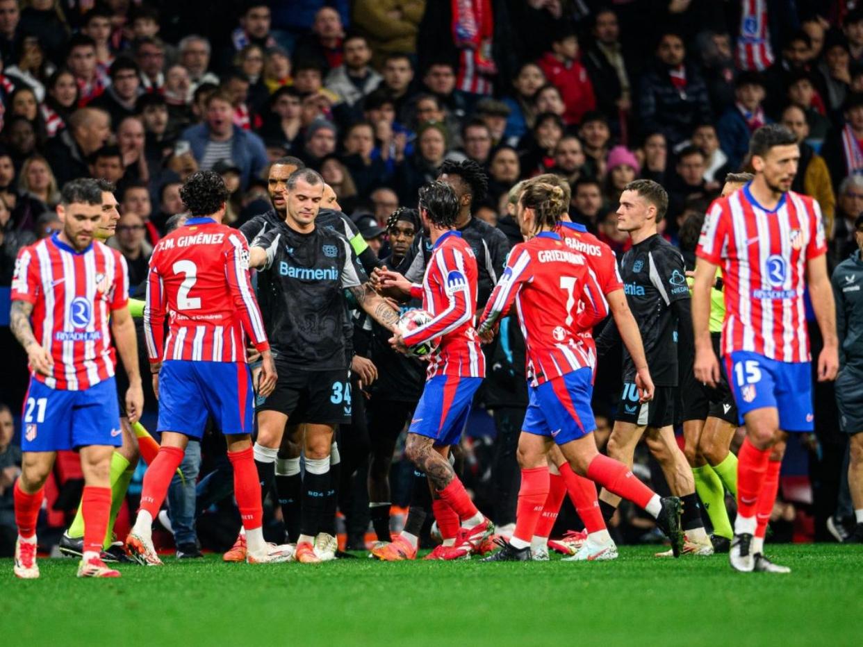 包含利物浦血洒安菲尔德!红军-惨遭多特绝杀的词条 包含利物浦血洒安菲尔德!红军-惨遭多特绝杀的词条