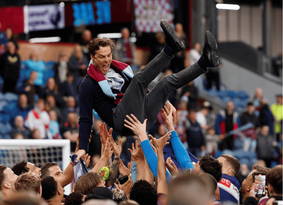 利兹联逆转胜利,重返欧战争夺区的简单介绍 利兹联逆转胜利,重返欧战争夺区的简单介绍