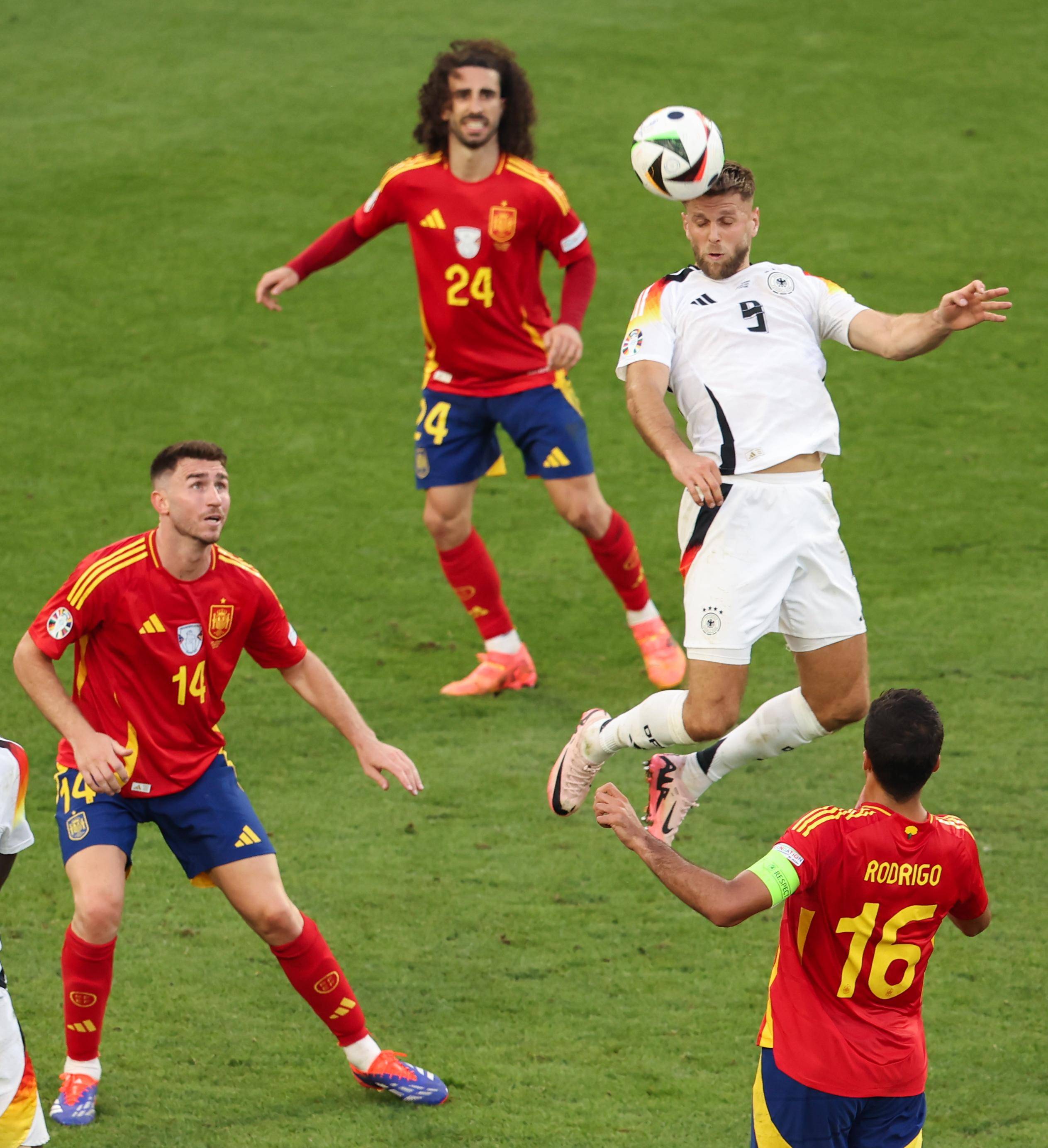 西班牙女足凭借制胜球晋级淘汰赛 西班牙女足凭借制胜球晋级淘汰赛