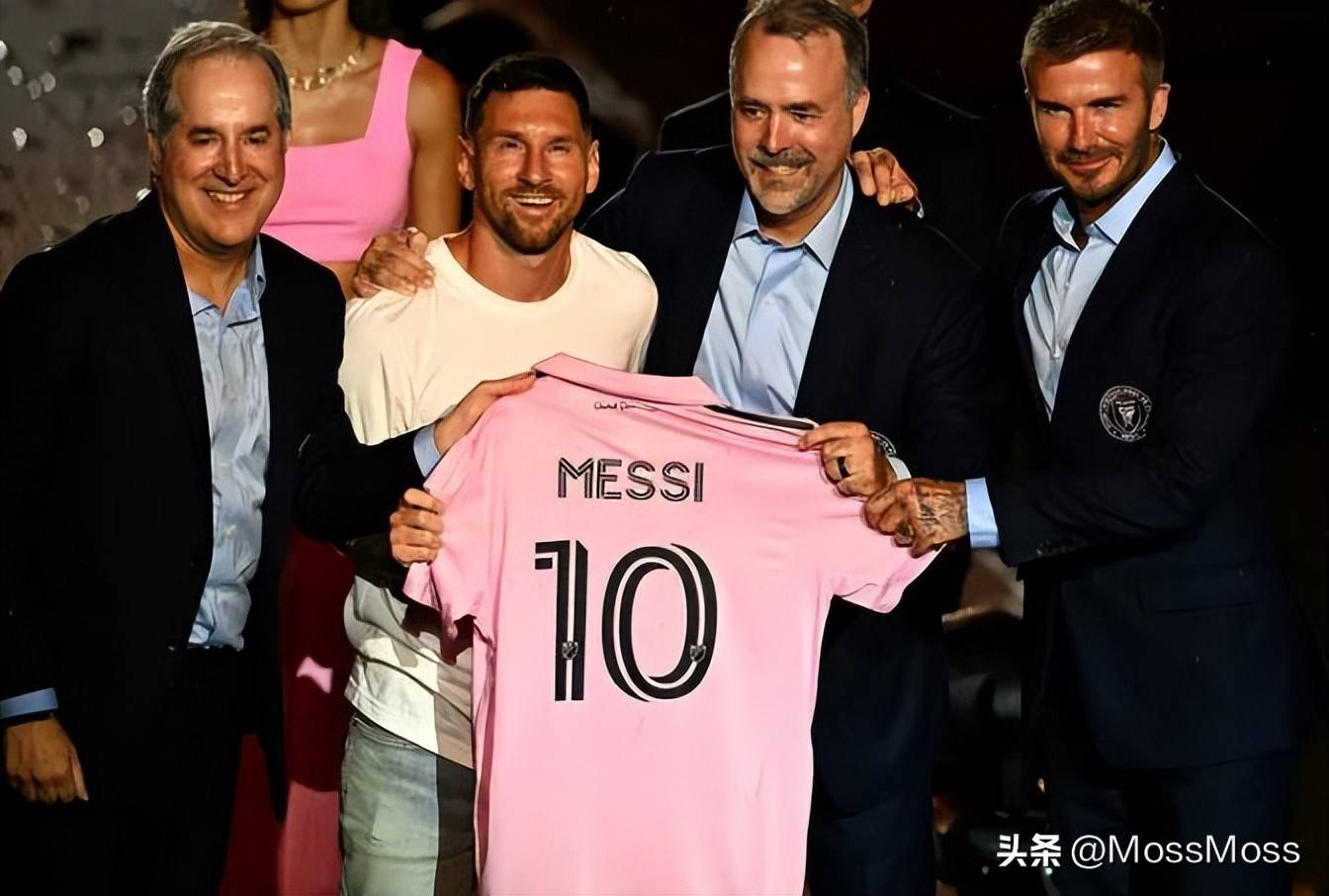 包含德甲重磅对决:梅西迎战梅西,表现神勇的词条 包含德甲重磅对决:梅西迎战梅西,表现神勇的词条