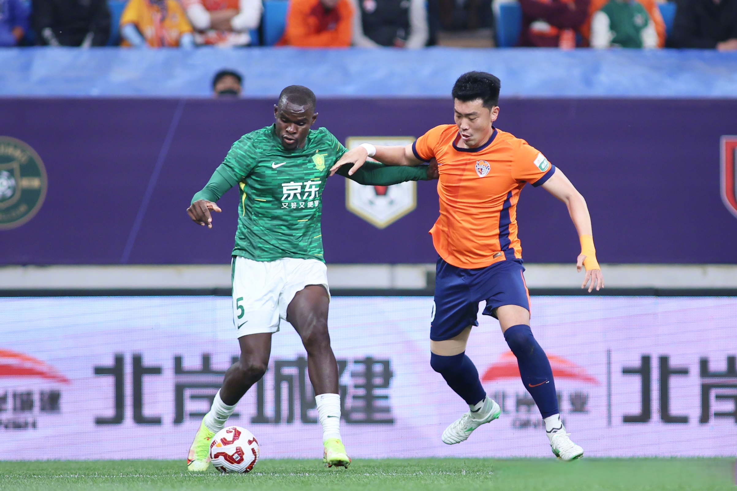 jinnianhui-包含北京国安客场战平河北华夏，豪取不败纪录的词条