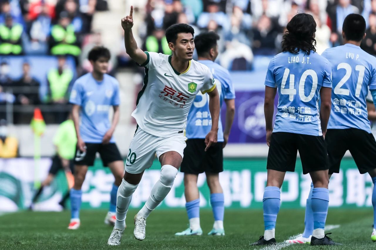 包含北京国安客场战平河北华夏，豪取不败纪录的词条