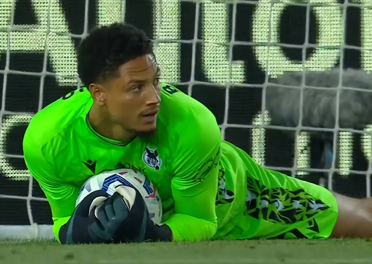 金年会电子-包含萨索洛主场逆转卡利亚里，取得三分的词条