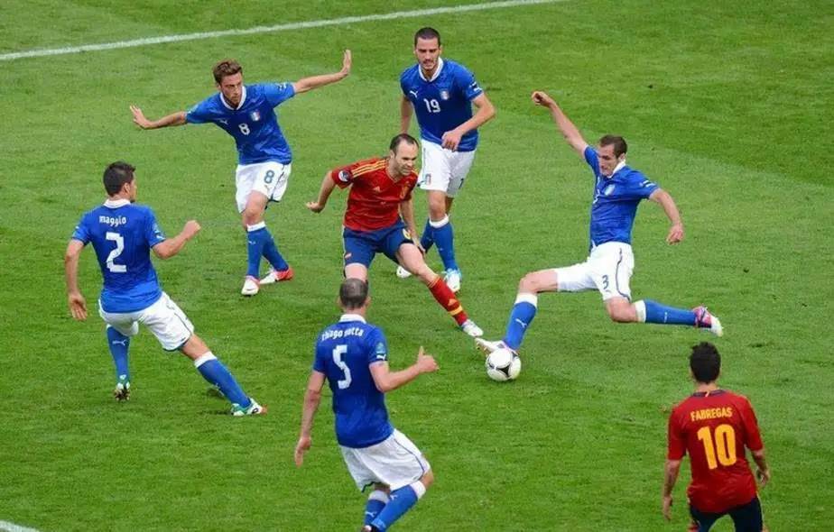 马其顿战胜挪威,晋级欧洲杯四强赛 马其顿战胜挪威,晋级欧洲杯四强赛