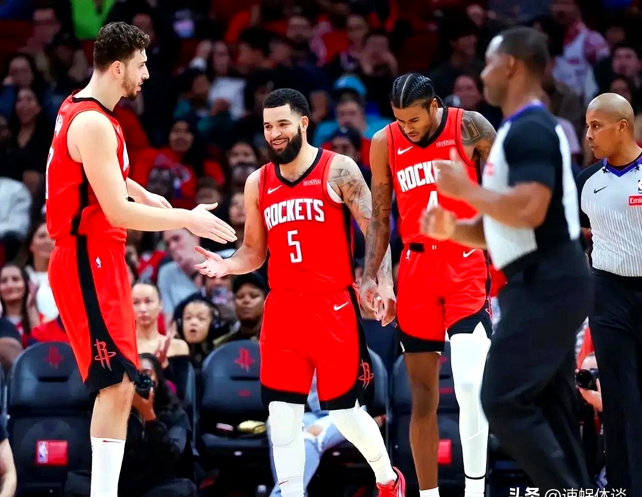 火箭客场击败爵士,豪取三连胜 火箭客场击败爵士,豪取三连胜