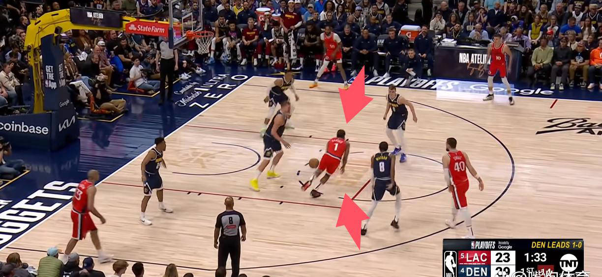 快船惨遭逆转,莱昂纳德砍下30分 快船惨遭逆转,莱昂纳德砍下30分