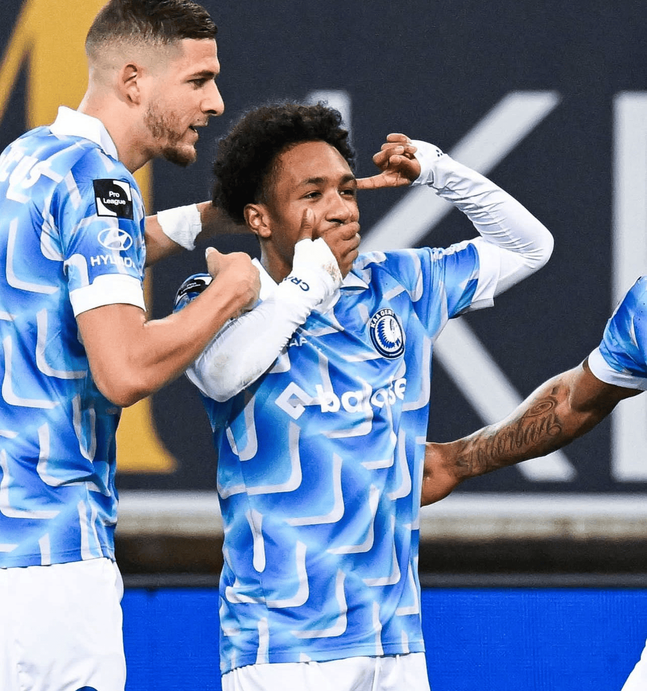 比利时横扫马赛,内马尔爆发神勇 比利时横扫马赛,内马尔爆发神勇