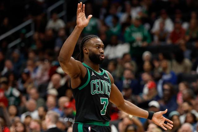 凯尔特人擒下老鹰,布朗砍下27分 凯尔特人擒下老鹰,布朗砍下27分