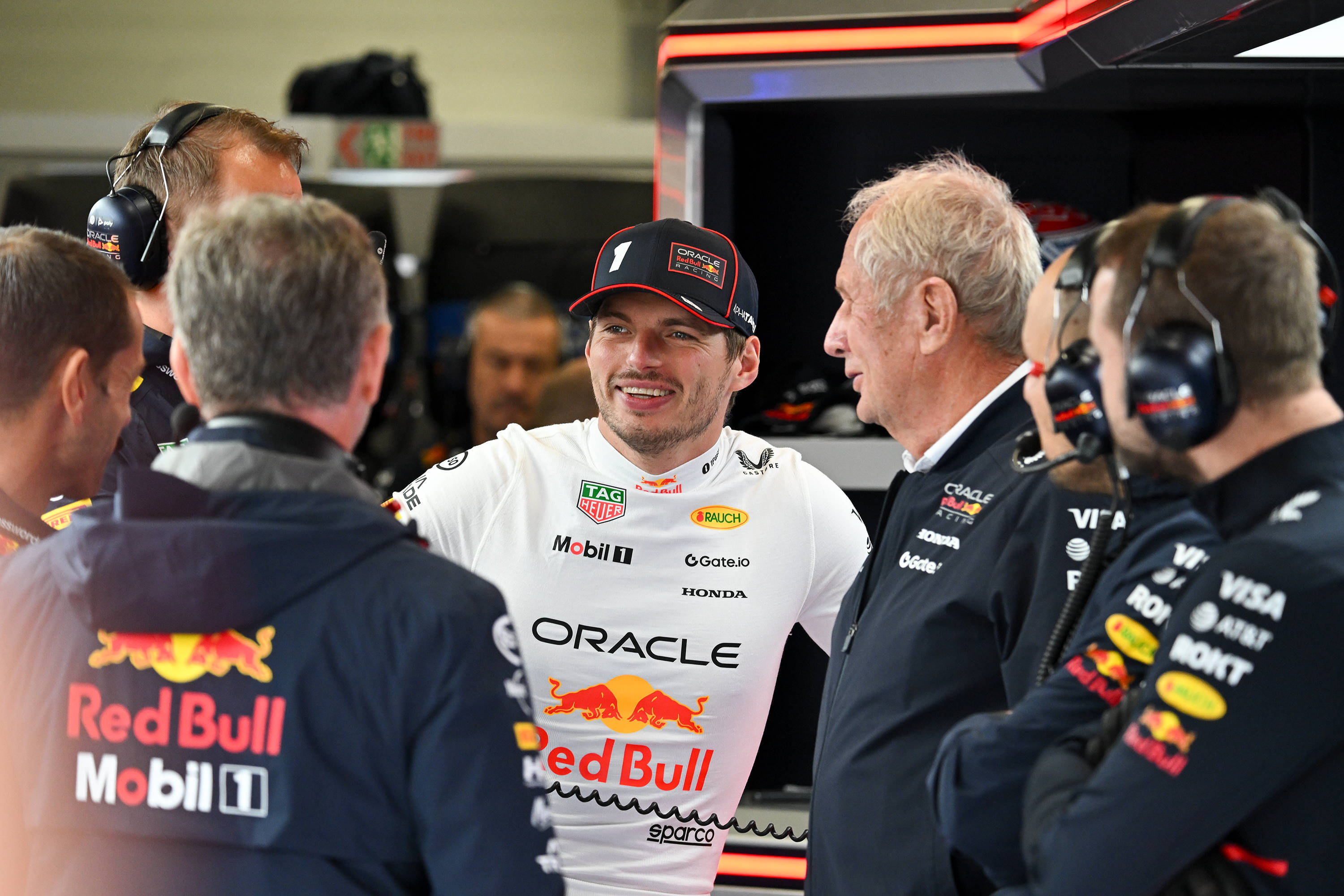 雷诺车队险胜哈斯车队,阿隆索关键制胜 雷诺车队险胜哈斯车队,阿隆索关键制胜