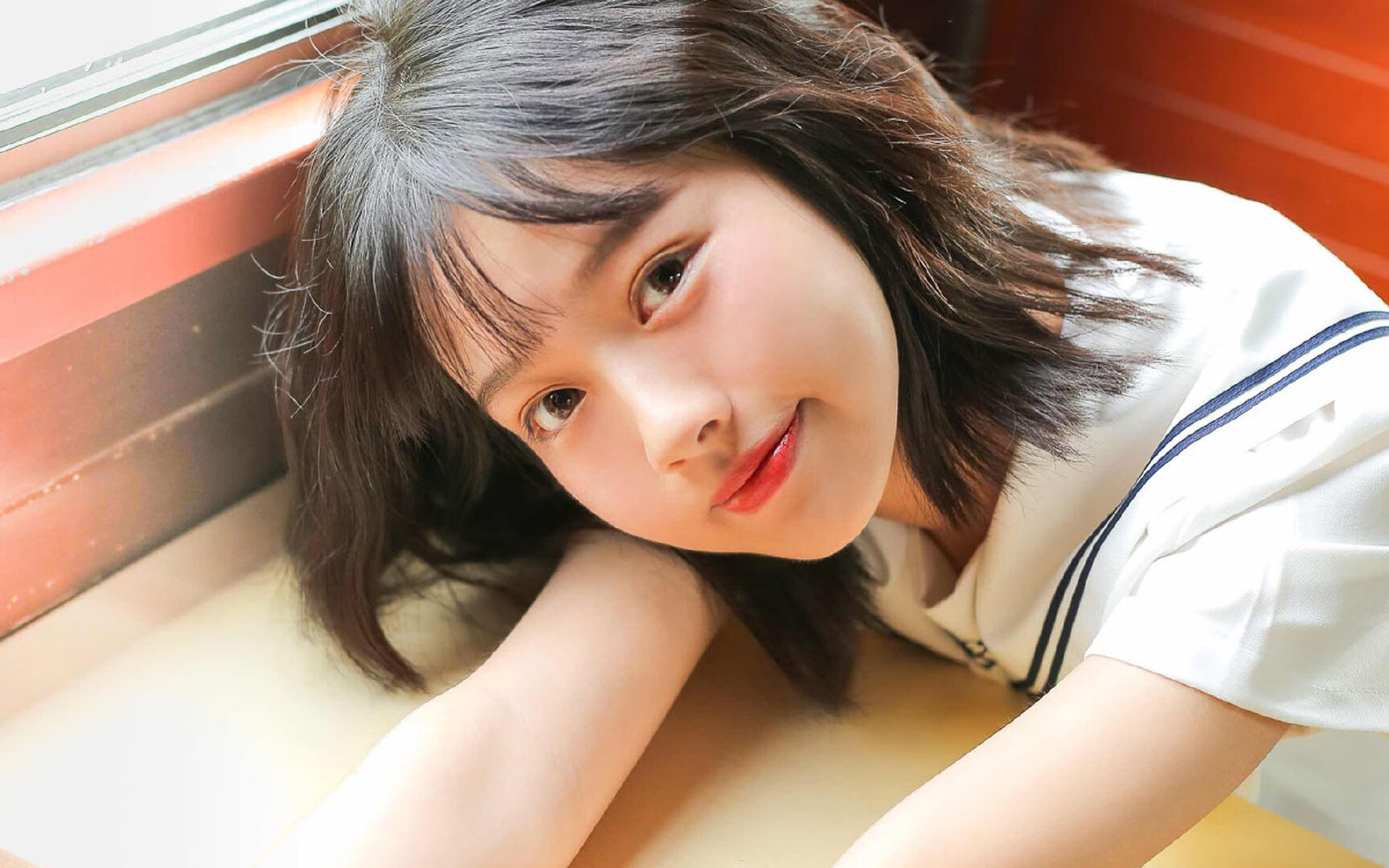 金年会官方网站-决胜千里，赛道与球场的终极博弈