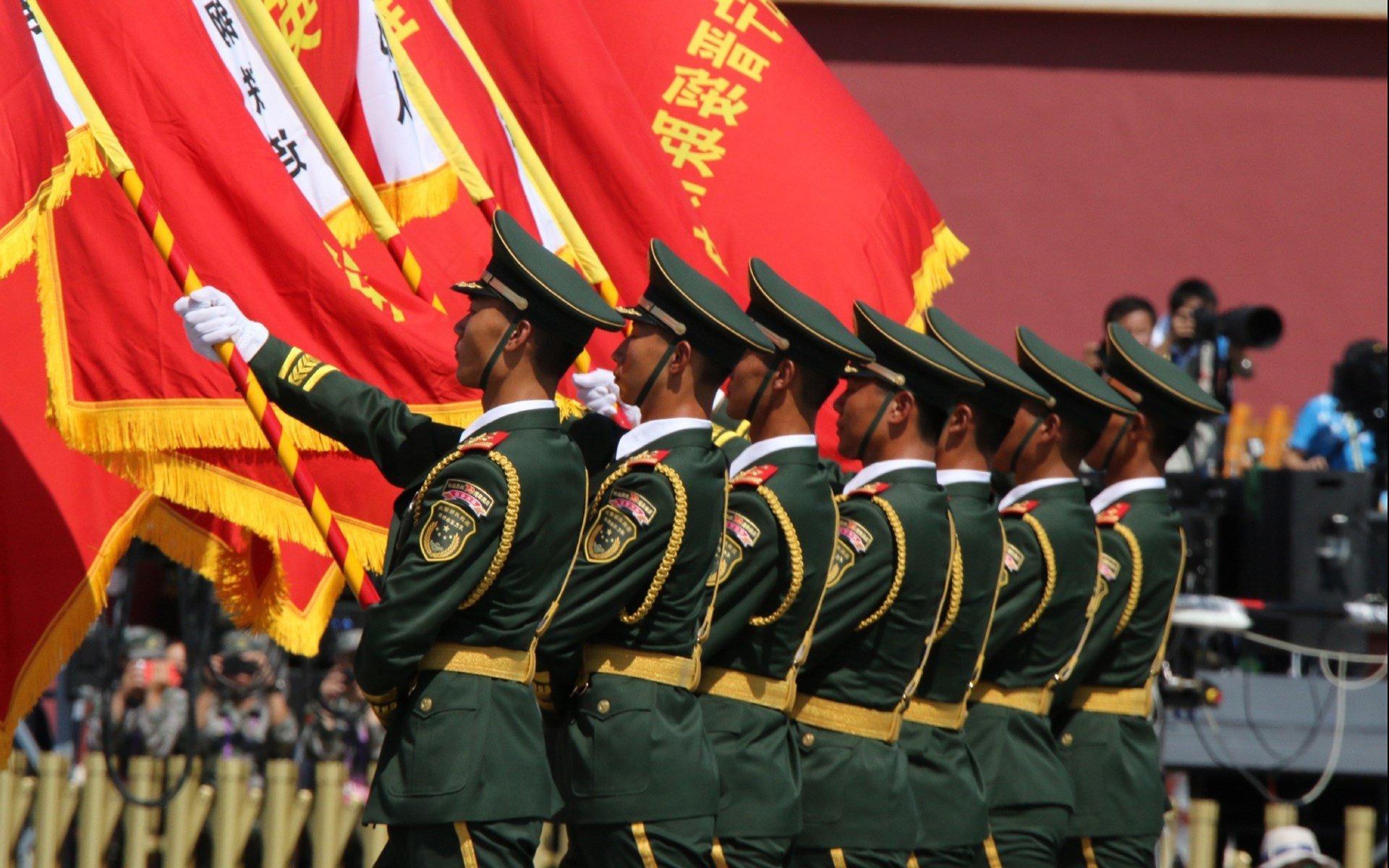 金年会下载-当伯纳乌的焦灼遇见CBA的锋芒，中国篮球的德比式收割