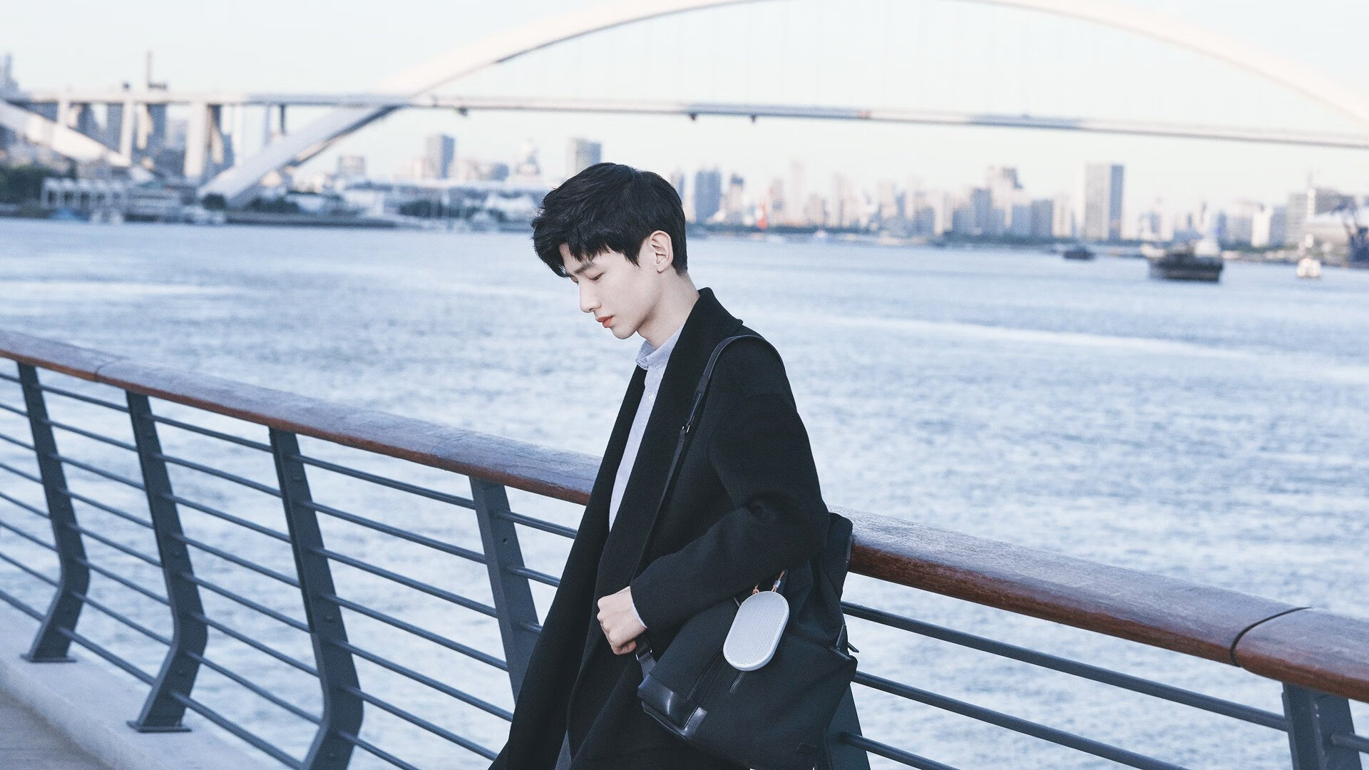 团队火线与孤星闪耀，两种胜利模式的永恒对话